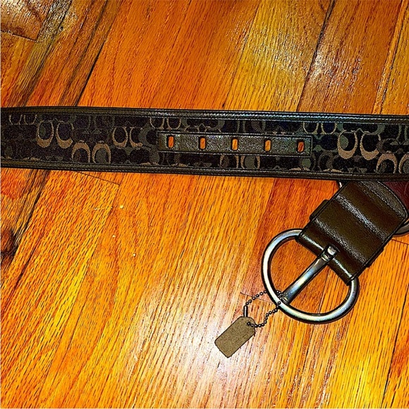 Coach Belt - Picture 3 of 5